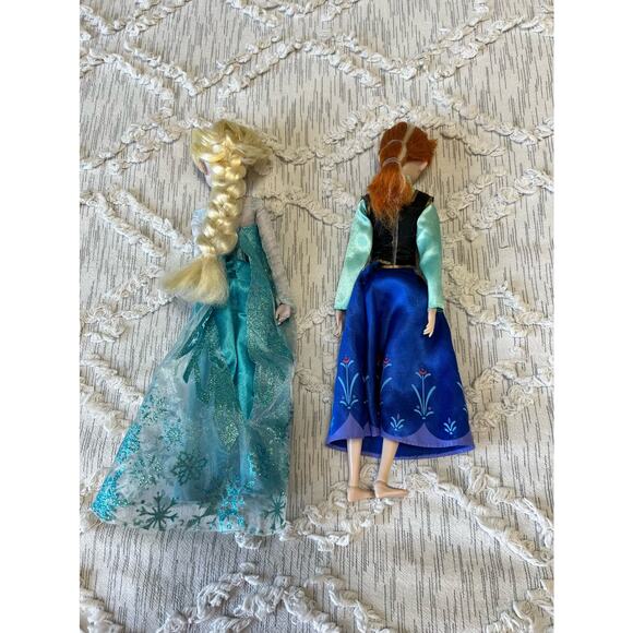 Disney Store Frozen Elsa and Anna Classic Dolls 12 Inches - Picture 3 of 8